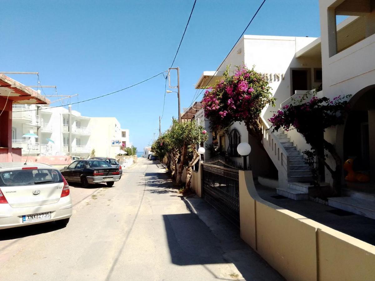 Irini Apartments Платаньяс Екстер'єр фото
