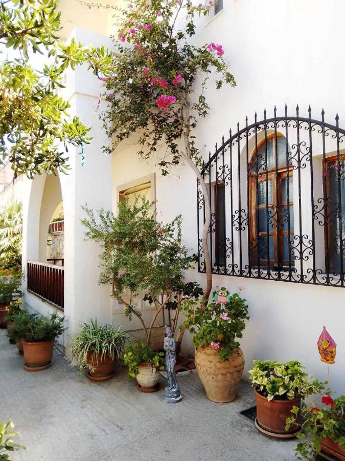 Irini Apartments Платаньяс Екстер'єр фото